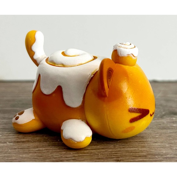 Aphmau mystery MeeMeows Surprise Figure litter 2 -Cinnamon Roll Cat - Picture 3 of 8